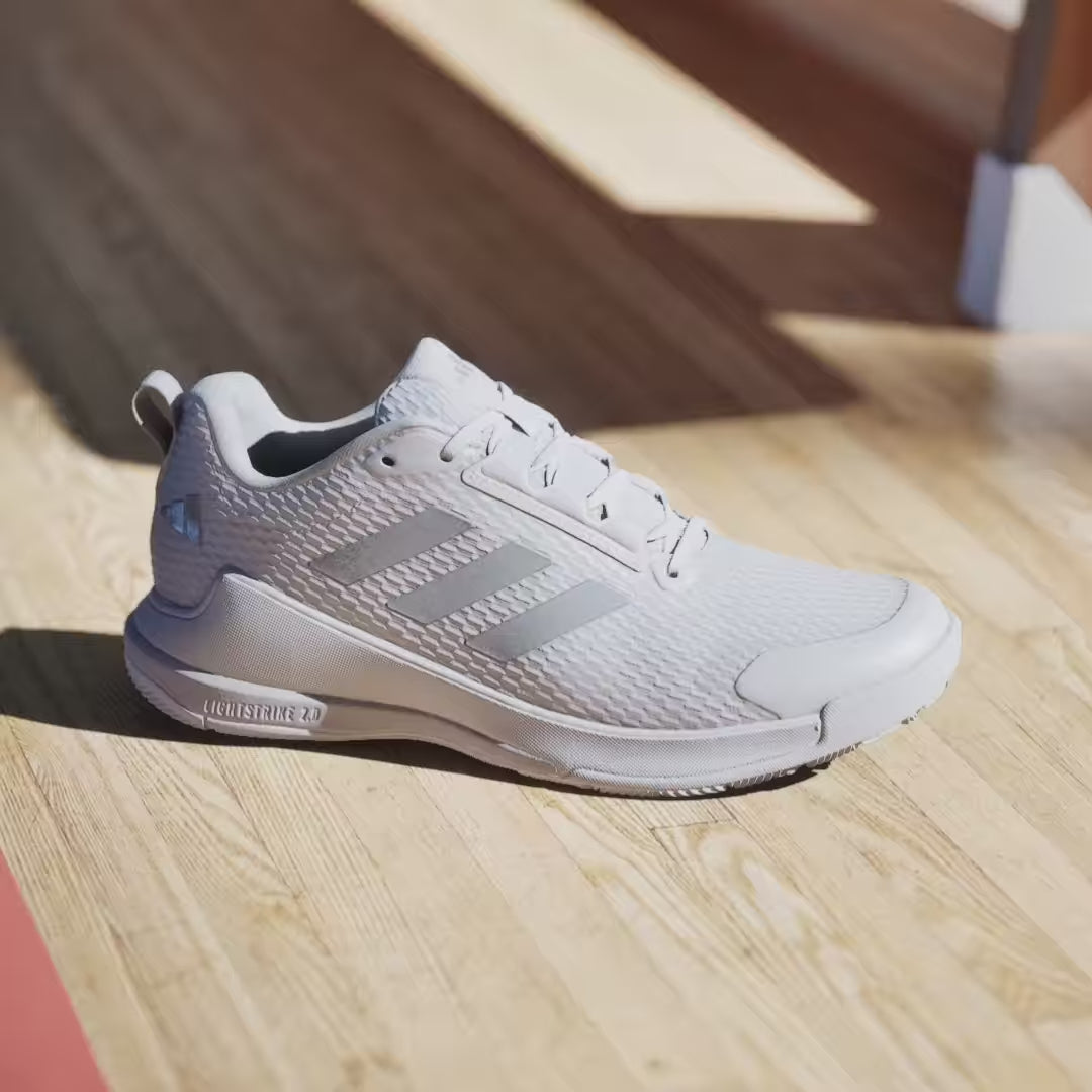 Prenesi videozapis: Adidas - IH7719 - Crazyflight 5 Mid - Unisex tenisice 2025.